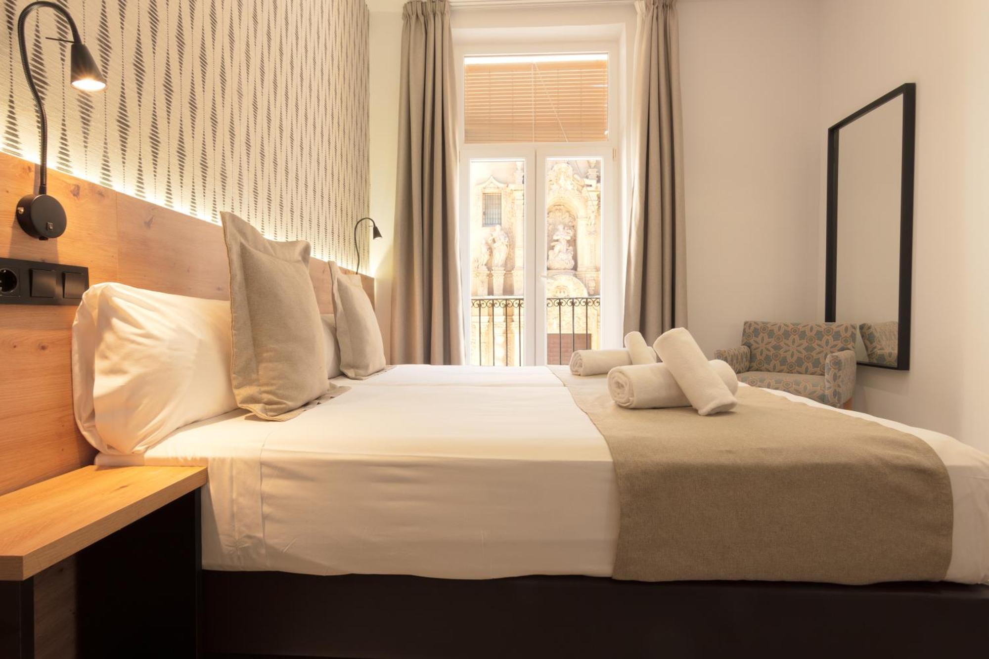 Hotel La Milagrosa Alicante Luaran gambar